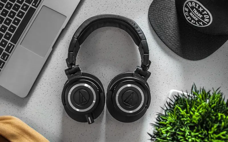 Top 5 Best Wireless Headphones with ANC under $99